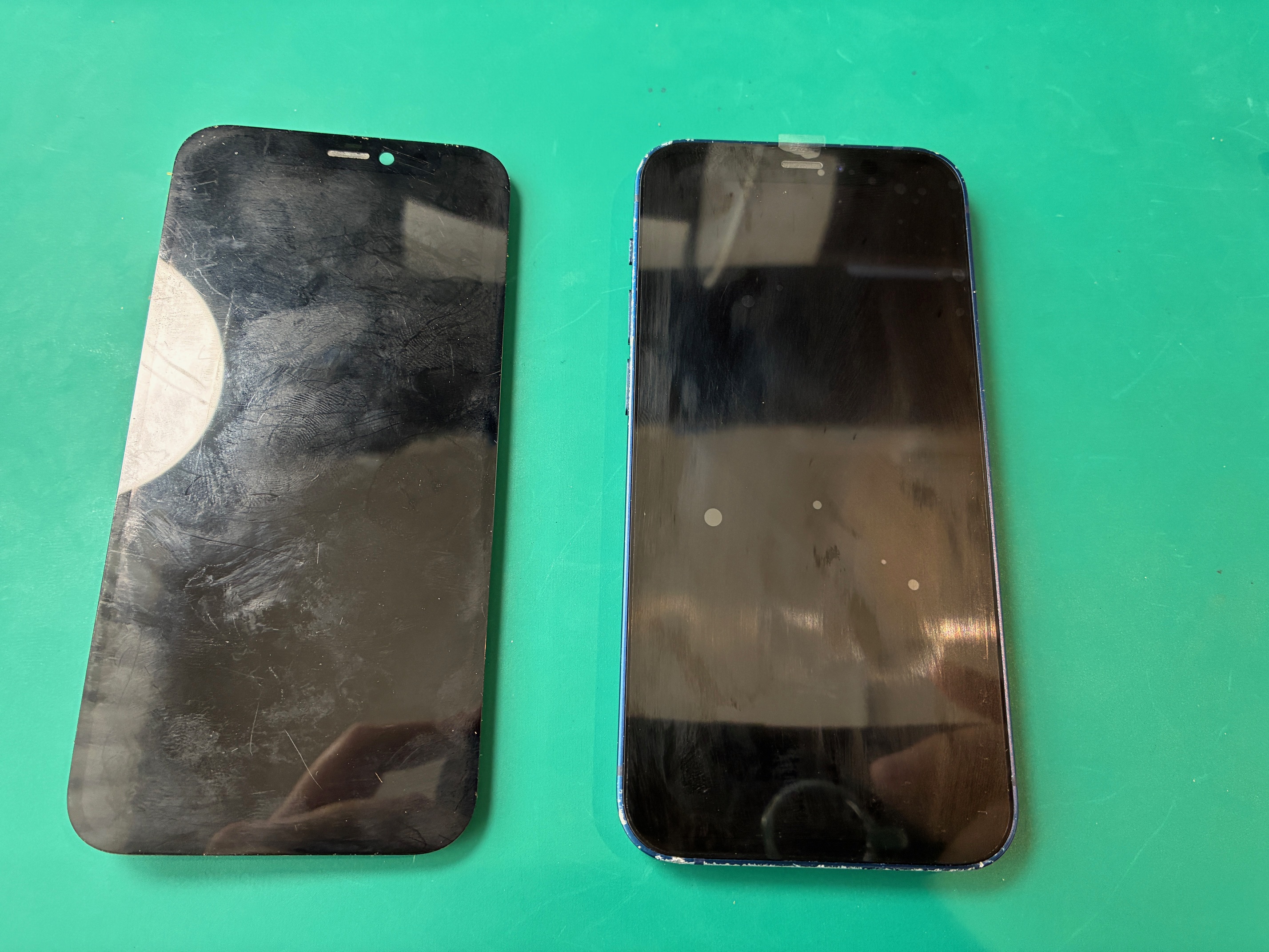 三宮からお越しのお客様よりiPhone12miniの画面交換をご依頼いただきました！